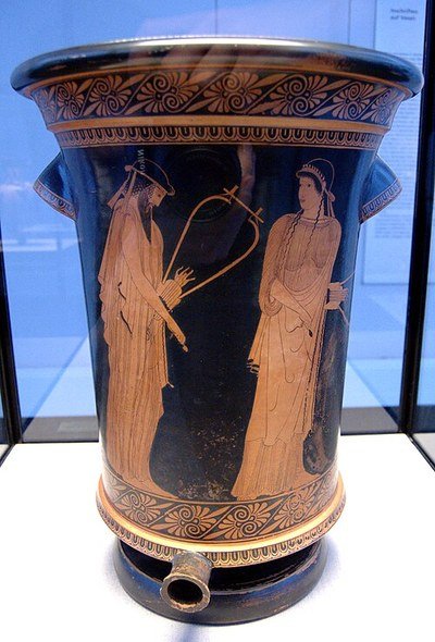 Alcaeus and Sappho on an Attic red-figure kalathos by the Brygos Painter, about 470 BC, Munich, Staatliche Antikensammlungen SH 2416. A vase painter’s picture of the two poets, made about a century after her death. An ancient depiction, not a portrait.